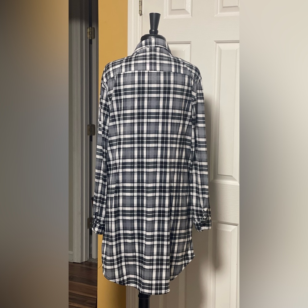 White Mark Monochrome Plaid Shirt Dress - Picture 3 of 6